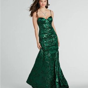 Emerald Green Windsor Prom Dress!